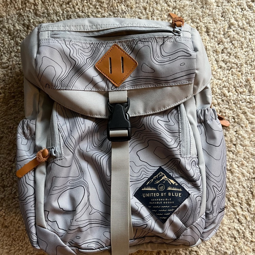 United By Blue (R)evolution 9L Sidekick backpack - grey blue & lightly used!